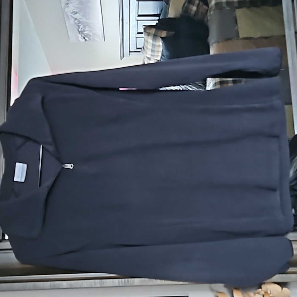 Columbia long sleeve fleece size small.